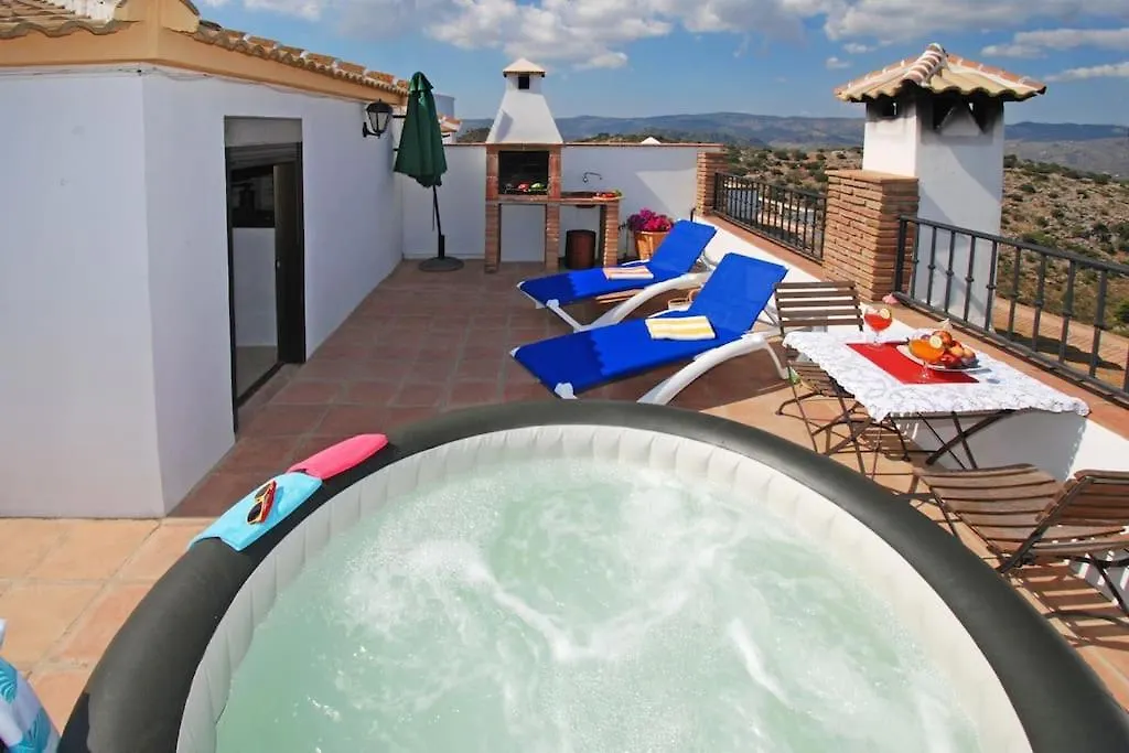 Casa Jose Comares -Beautiful Village House- Jacuzzi Included-Views-Bbq-Aircon-Wifi 0*,